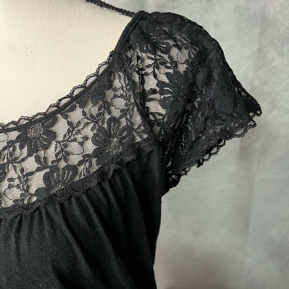 Xhiliaration Black Lace Illusion Women's Flutter Sleeve Top - Small - Picture 7 of 12